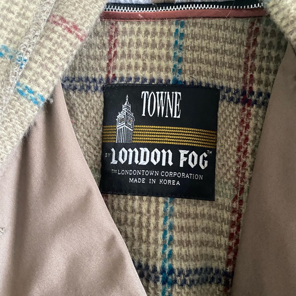Towne, London Fog Brown trench coat with scarf